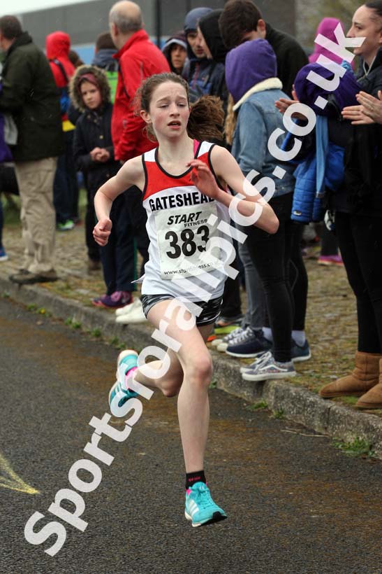 Boys and girls under-13s, Elswick Good Friday Road Races. Photo: David T. Hewitson/Sports for All Pics